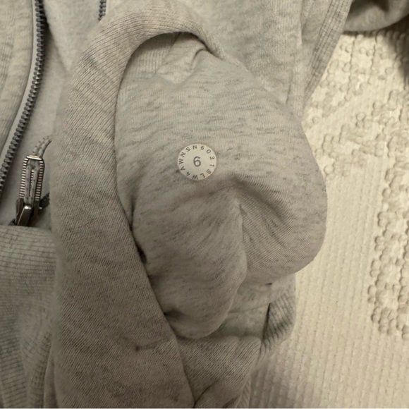 Lululemon Scuba Hoodie Light Cotton Fleece - Picture 3 of 5